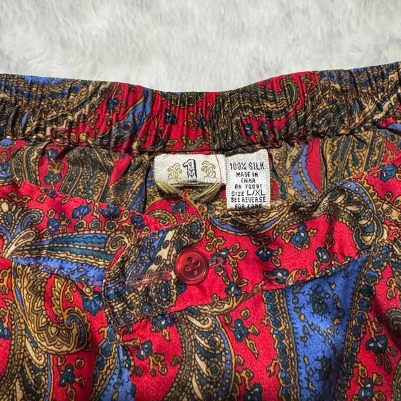 VINTAGE 80s RARE 100% Silk Men's Fun Print Boxer Shorts in Red, Blue, and Gold - Picture 3 of 3